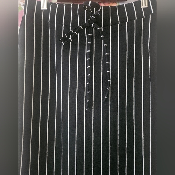 Shein Pinstripe Pencil Skirt - Picture 2 of 6